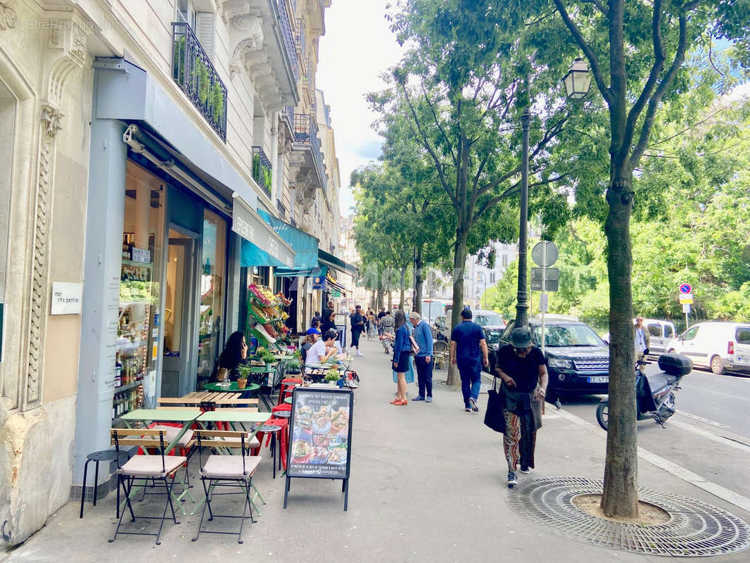 Commerce à PARIS-3E