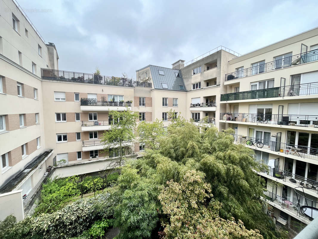 Appartement à ISSY-LES-MOULINEAUX