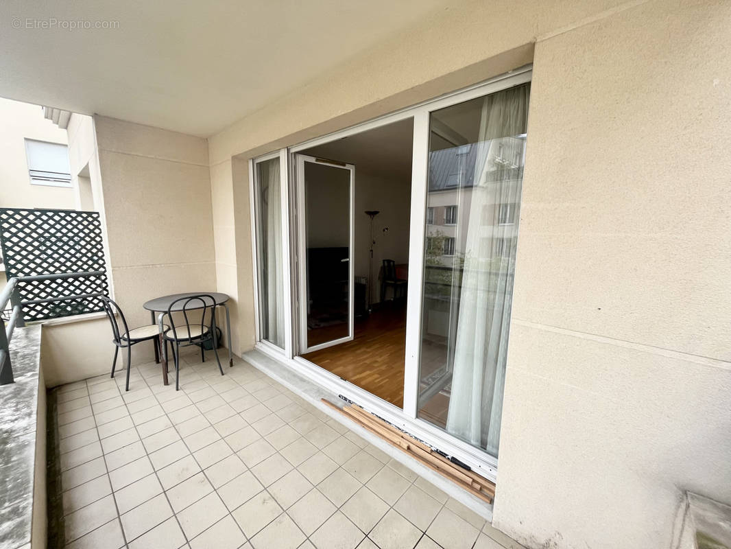 Appartement à ISSY-LES-MOULINEAUX