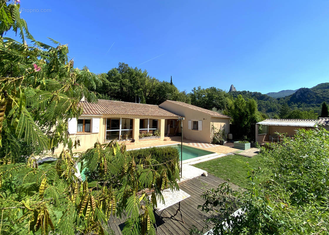 Maison à BUIS-LES-BARONNIES