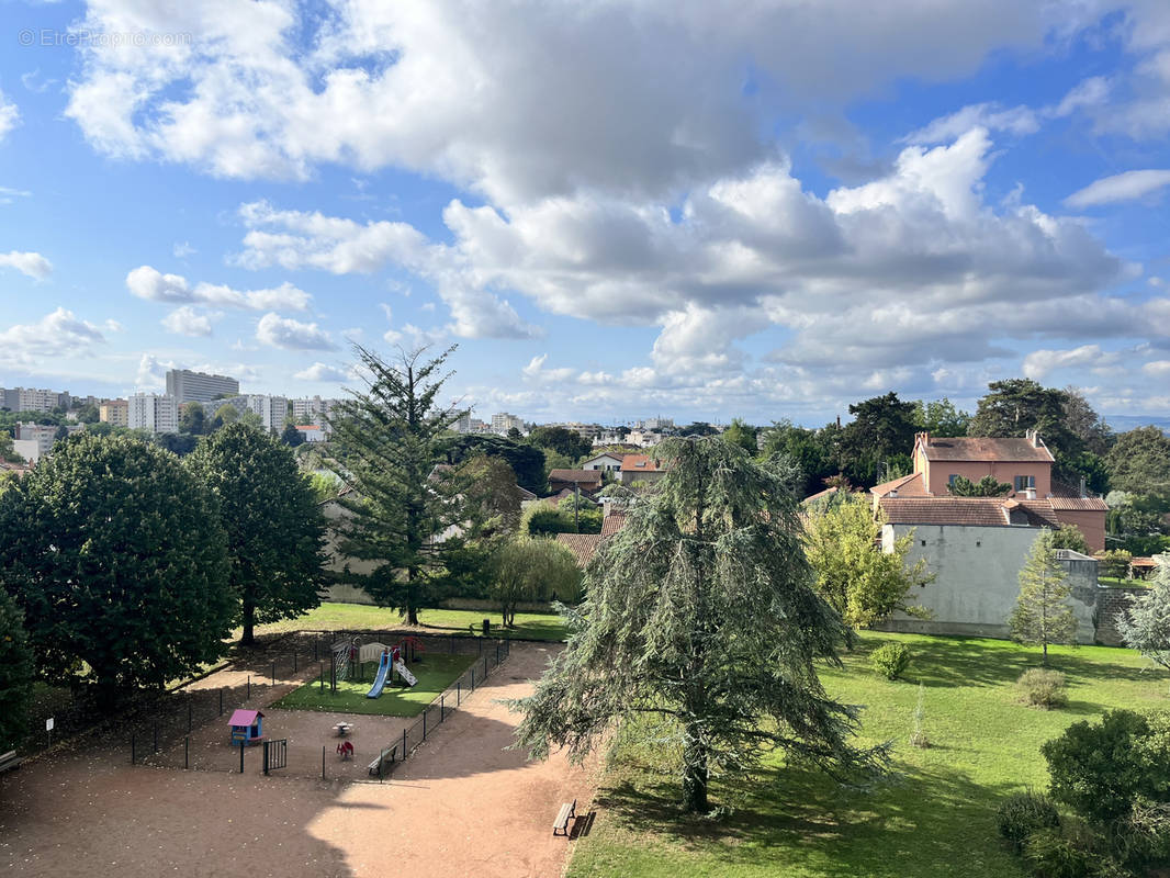 Appartement à CALUIRE-ET-CUIRE