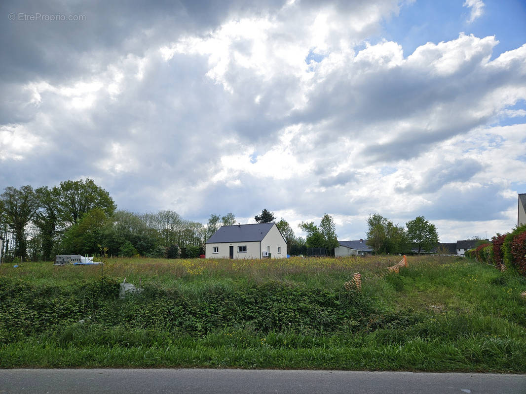 Terrain à MARSAC-SUR-DON