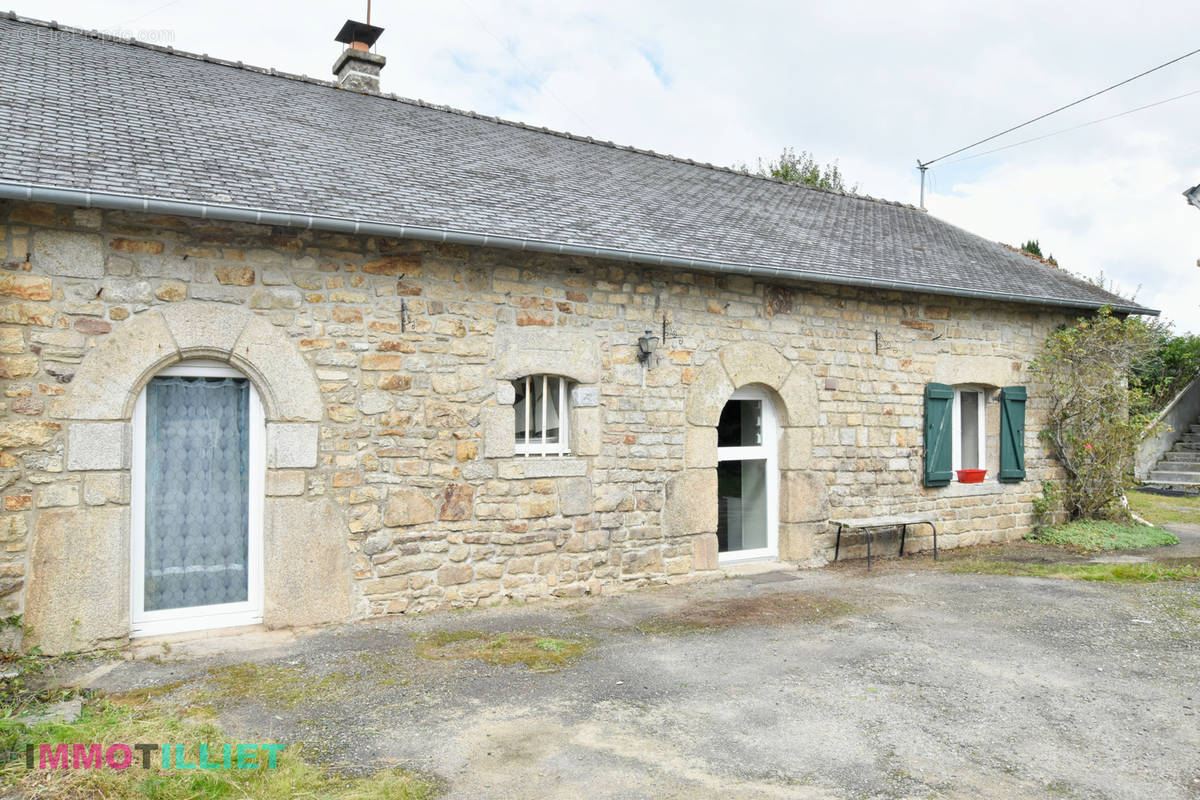 Maison à LANGUIDIC