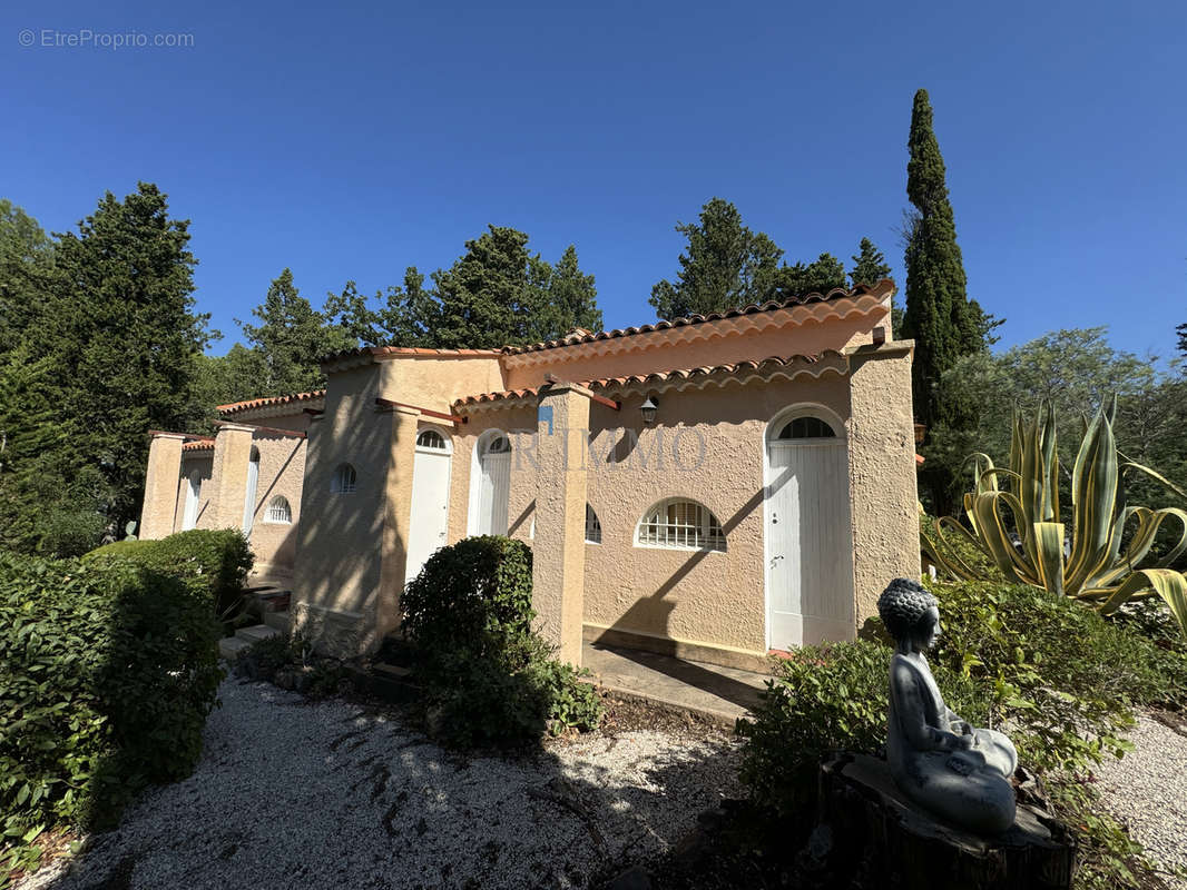 Maison à FREJUS