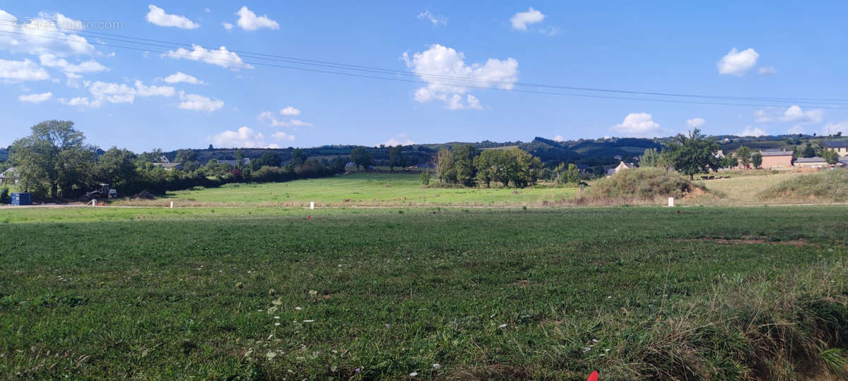 Terrain à SAINT-COME-D&#039;OLT