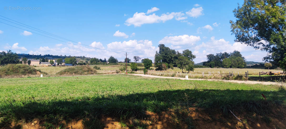 Terrain à SAINT-COME-D&#039;OLT