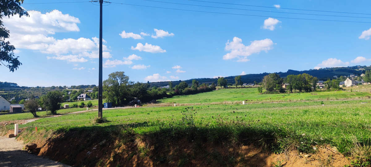 Terrain à SAINT-COME-D&#039;OLT