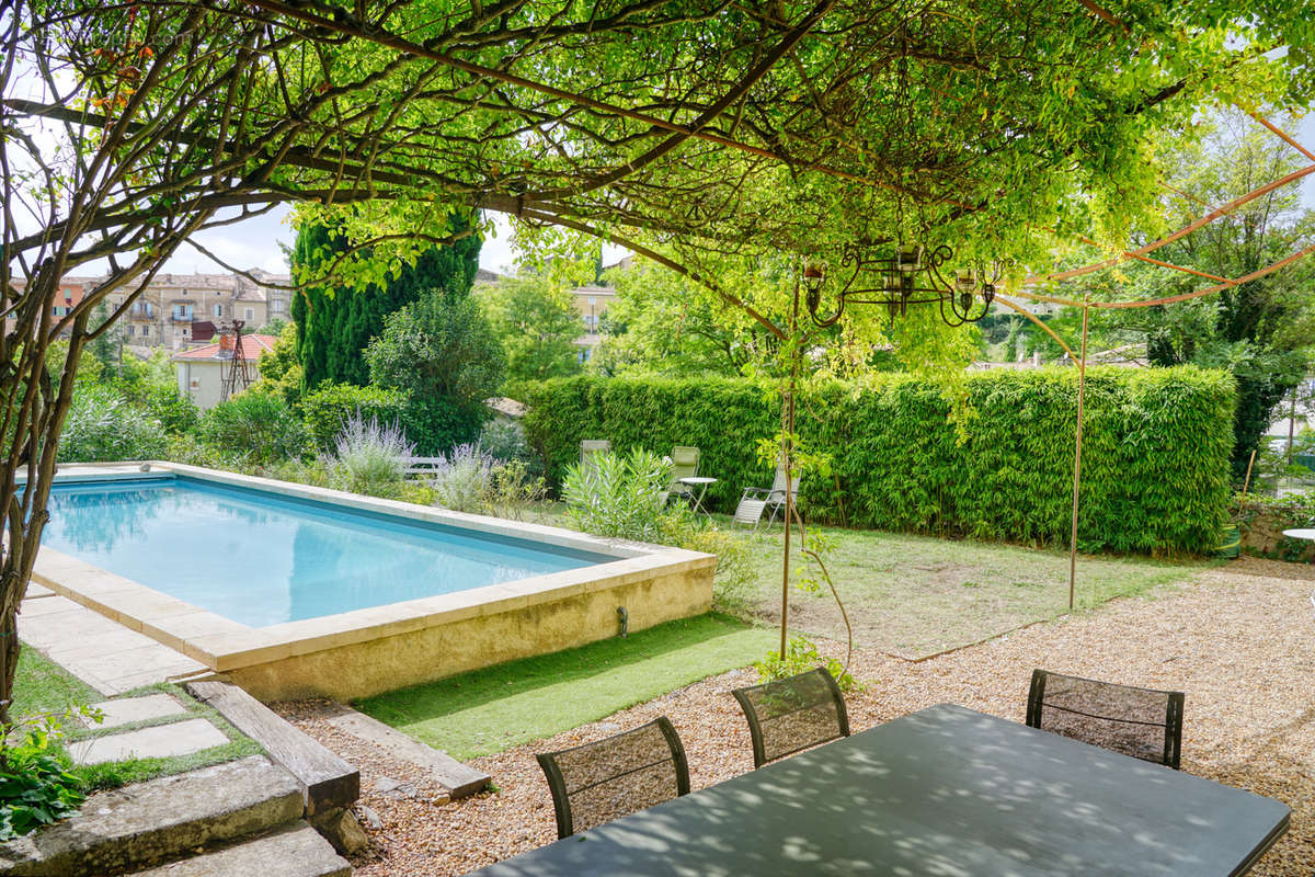 Maison à CABRIERES-D&#039;AIGUES