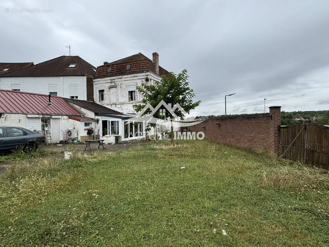 Maison à BRUAY-LA-BUISSIERE