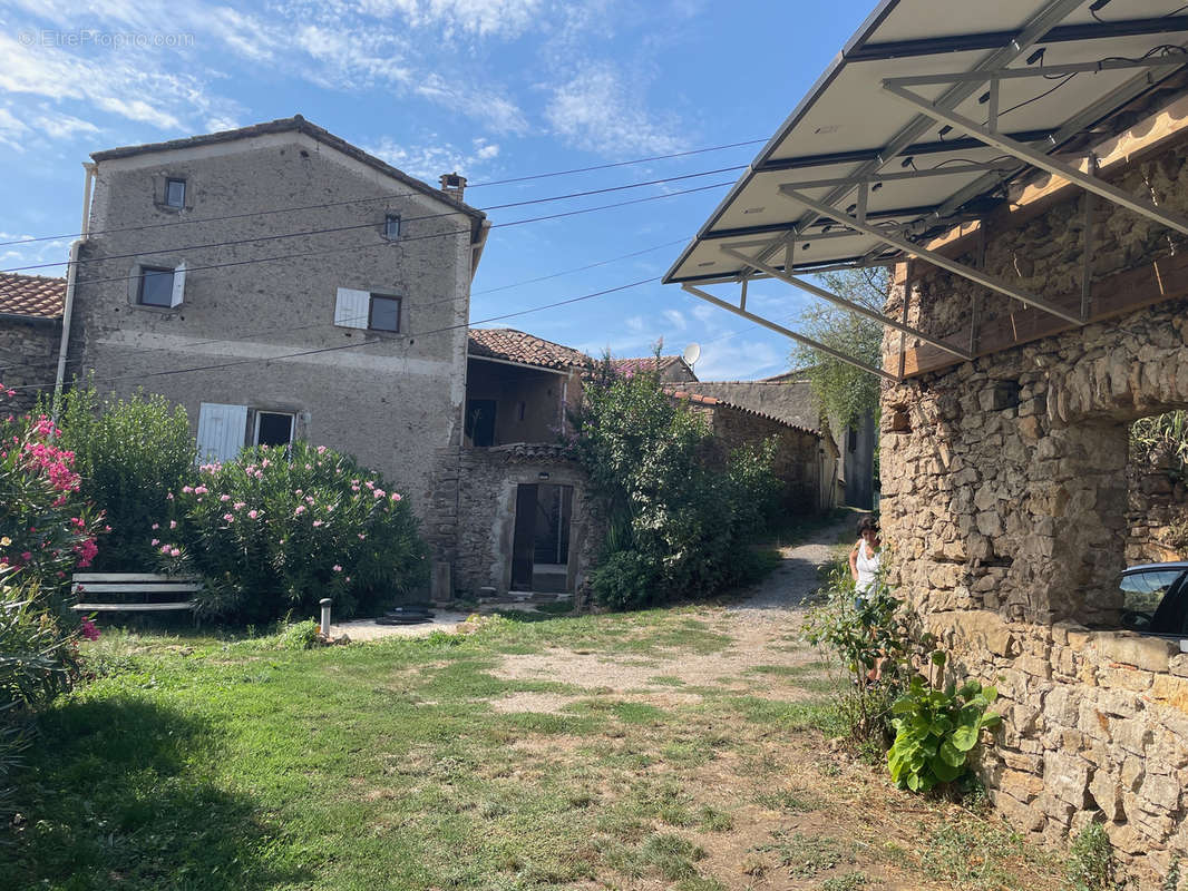 Maison à SAINT-FLORENT-SUR-AUZONNET