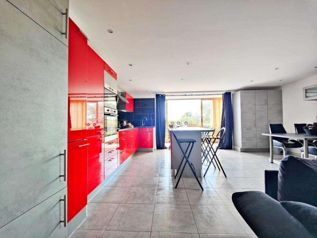 Appartement à VILLENEUVE-LOUBET