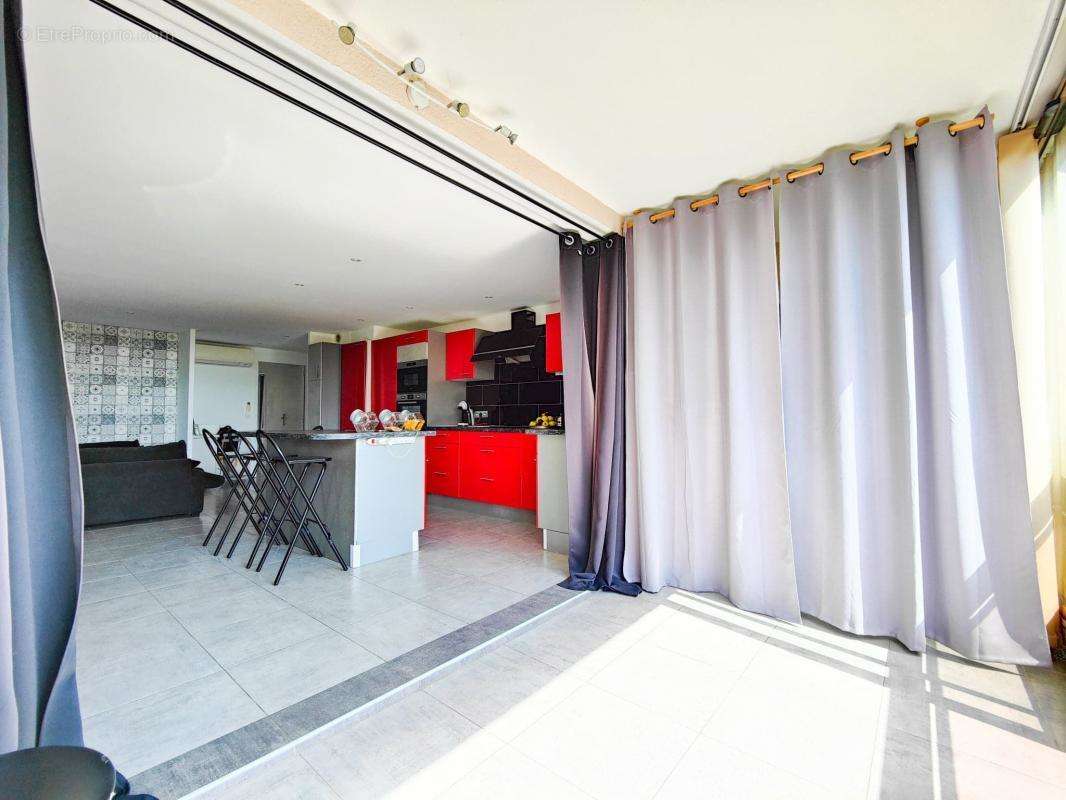 Appartement à VILLENEUVE-LOUBET