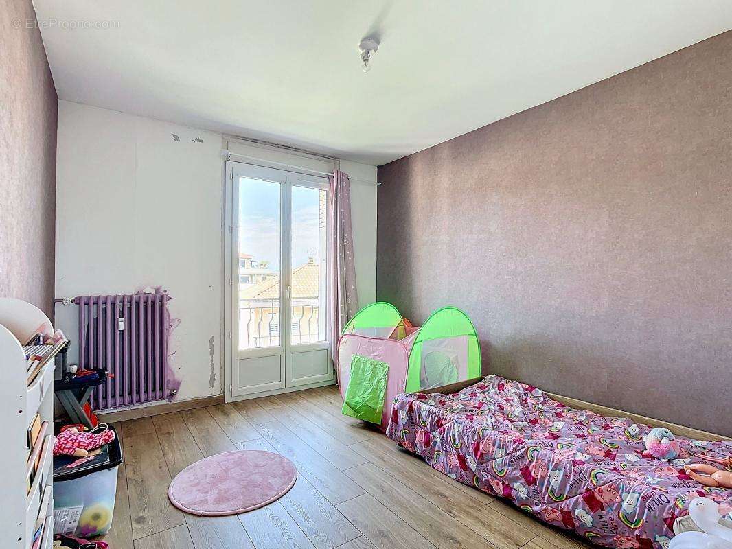 Appartement à TOURNON-SUR-RHONE