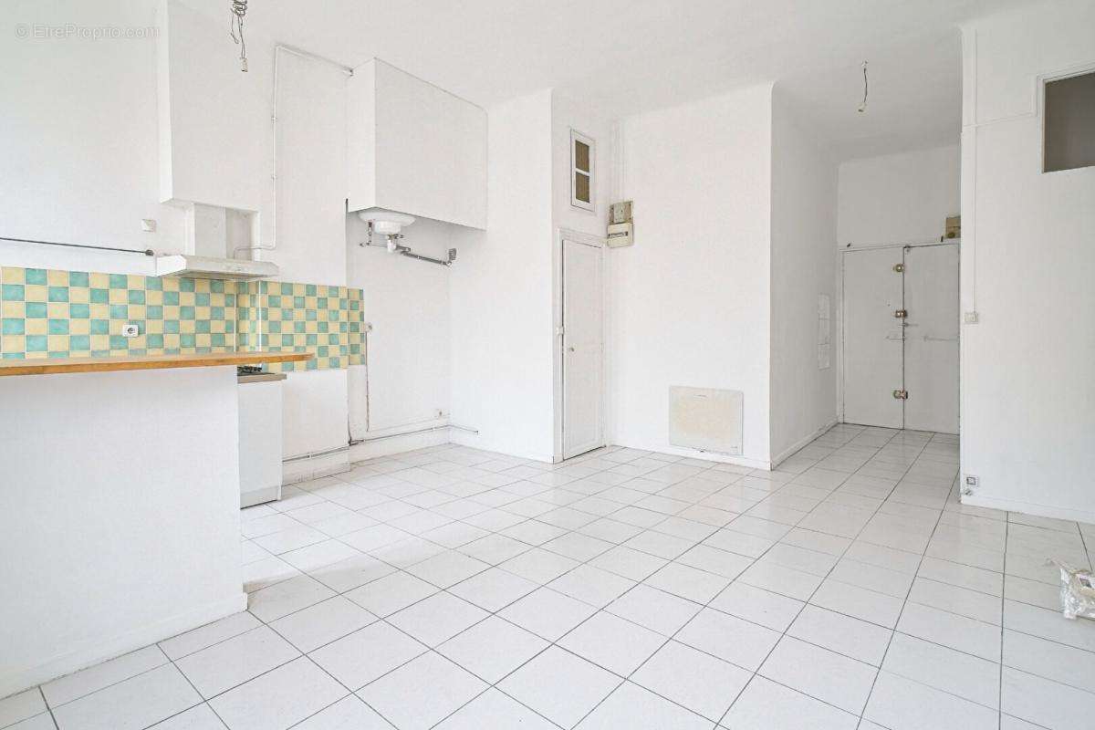 Appartement à MARSEILLE-6E