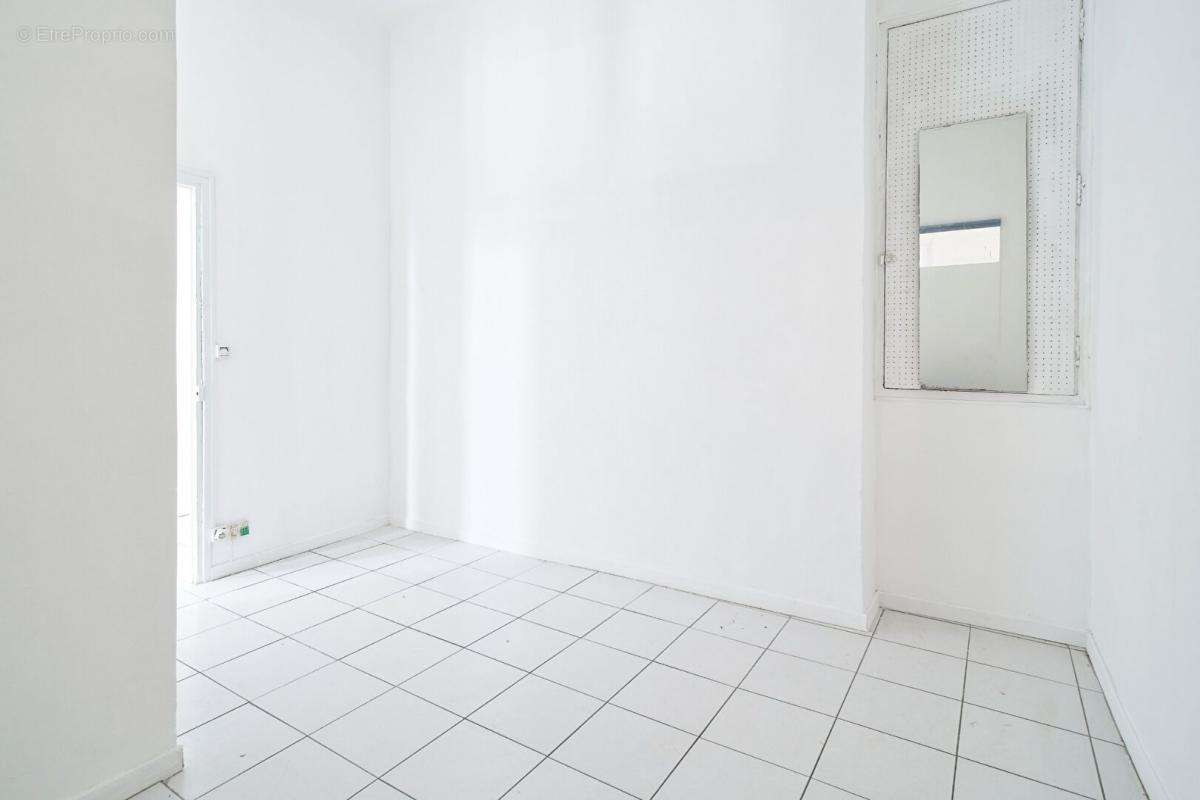 Appartement à MARSEILLE-6E