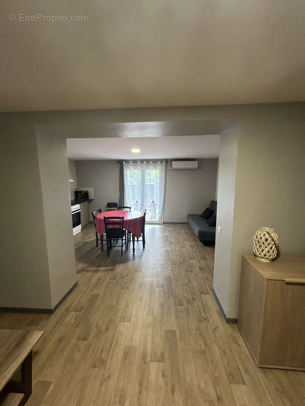 Appartement à LAMALOU-LES-BAINS