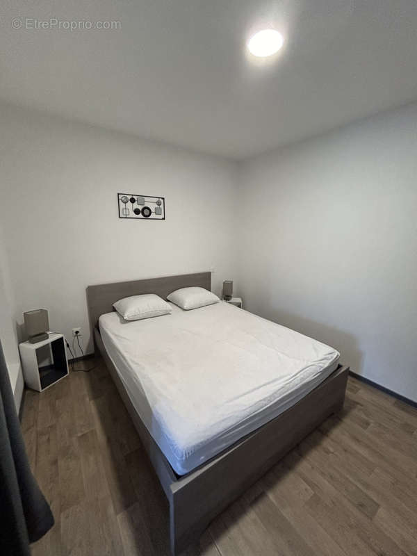 Appartement à LAMALOU-LES-BAINS