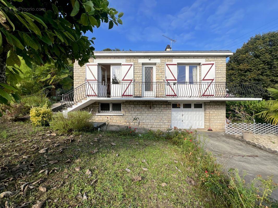 Maison à COULOUNIEIX-CHAMIERS