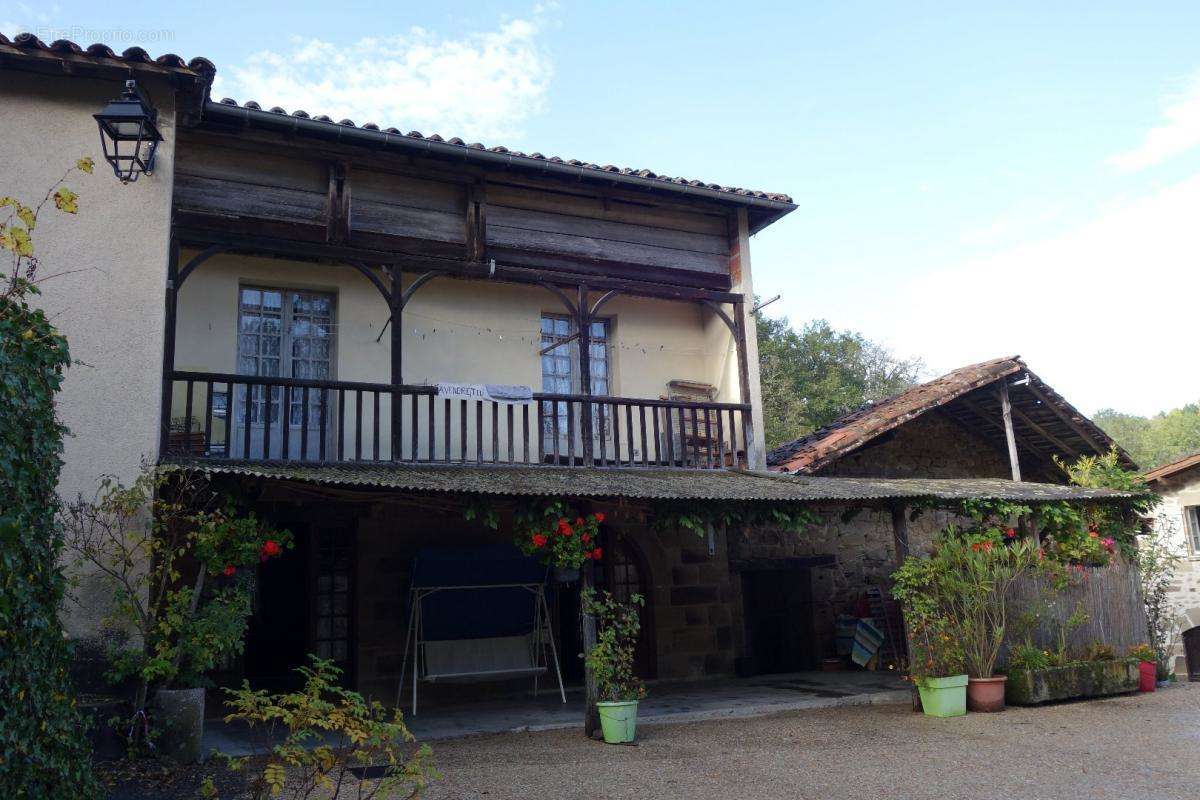 Maison à SAINT-PERDOUX