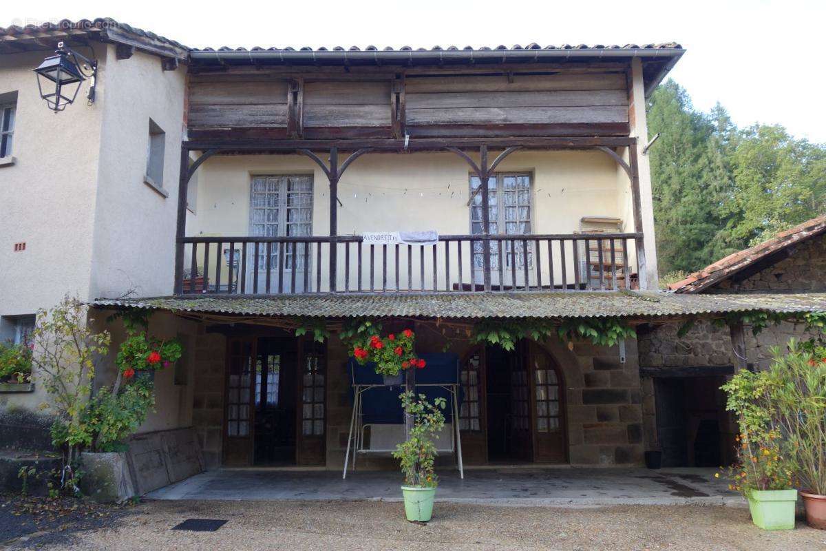 Maison à SAINT-PERDOUX