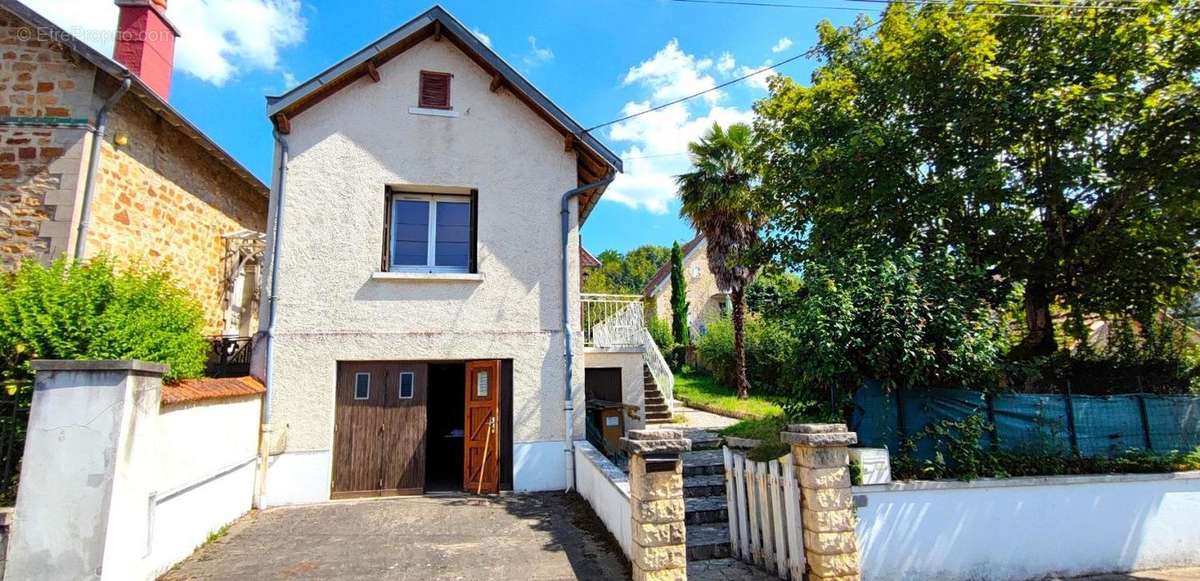 Maison à CAPDENAC-GARE