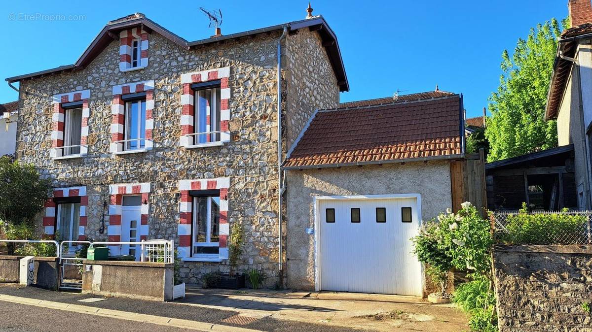 Maison à FIGEAC