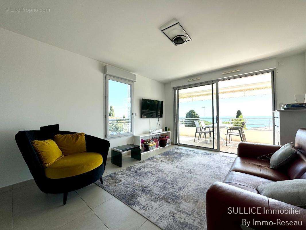 Appartement à ROQUEBRUNE-CAP-MARTIN