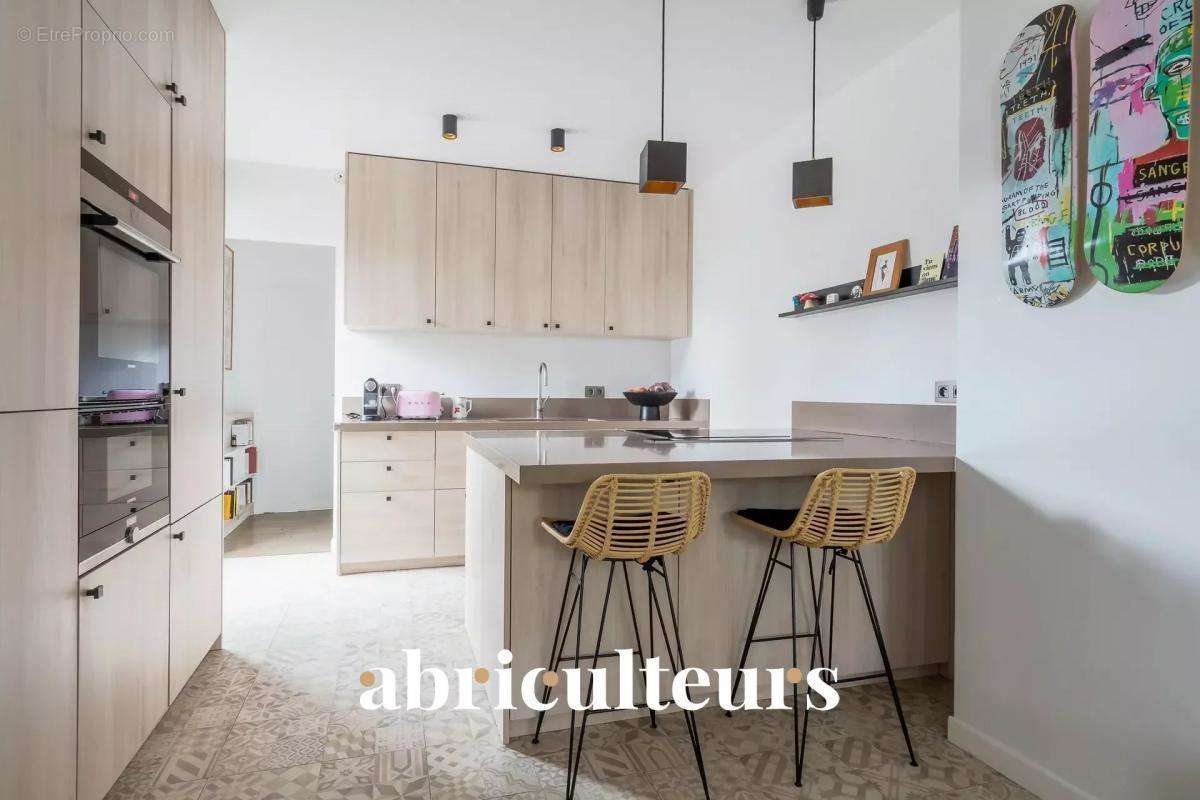 Appartement à PARIS-19E