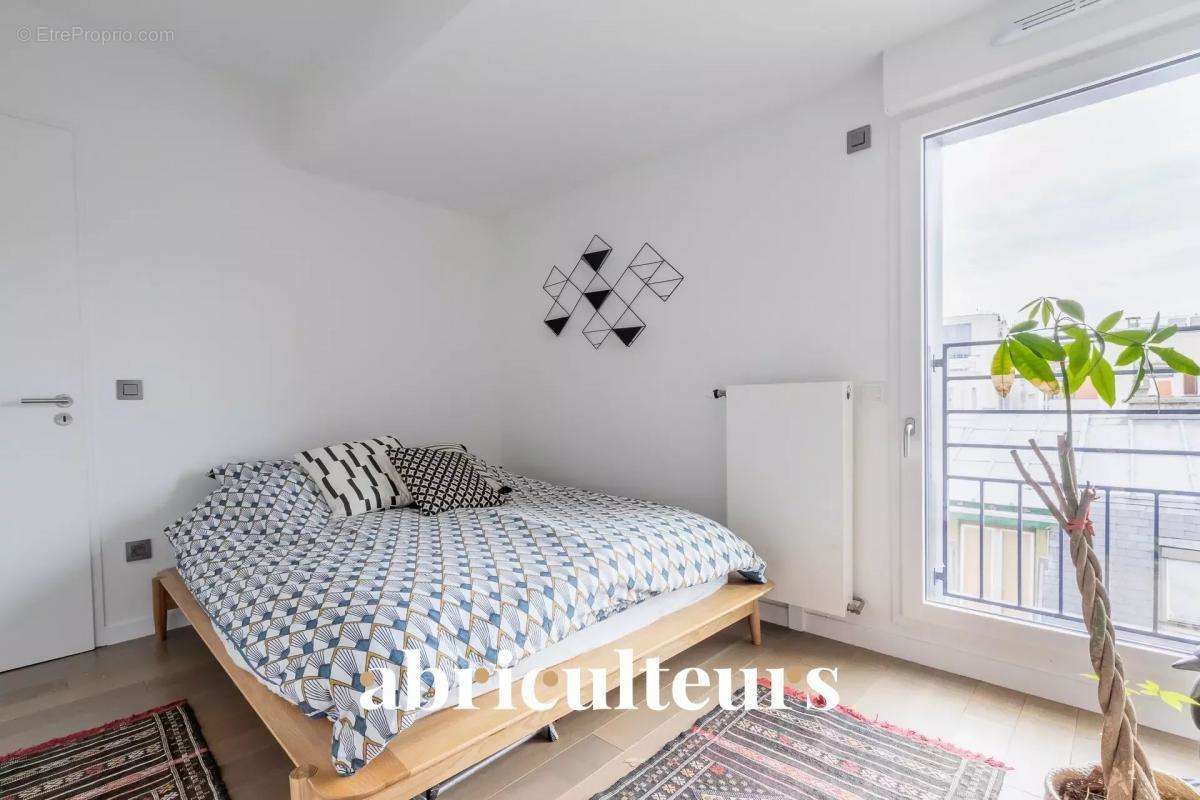 Appartement à PARIS-19E