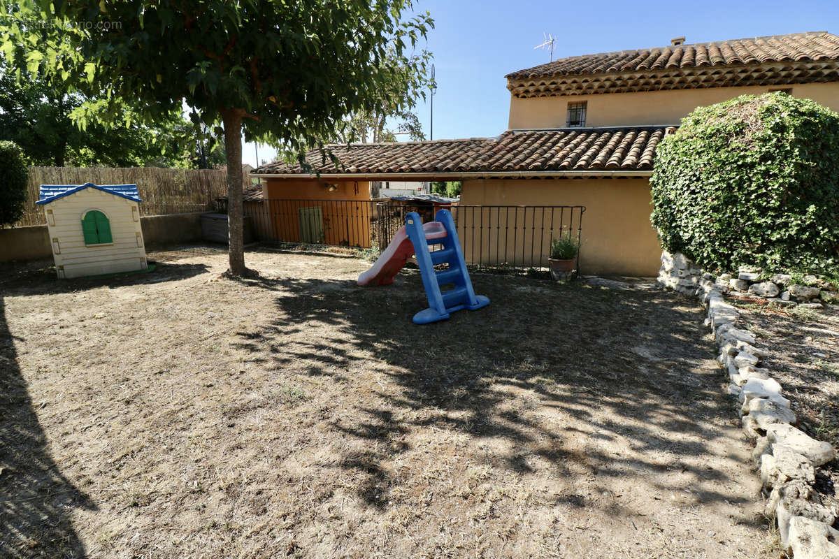 Maison à EGUILLES