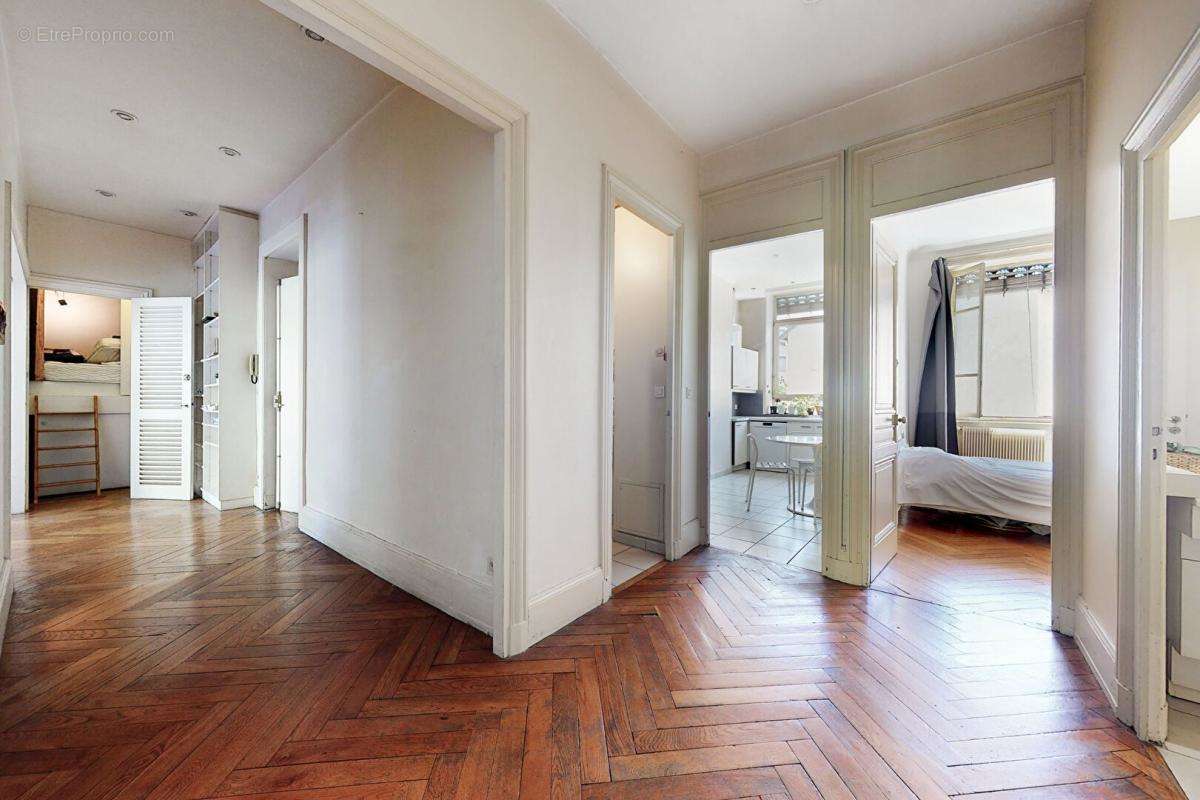 Appartement à LYON-6E