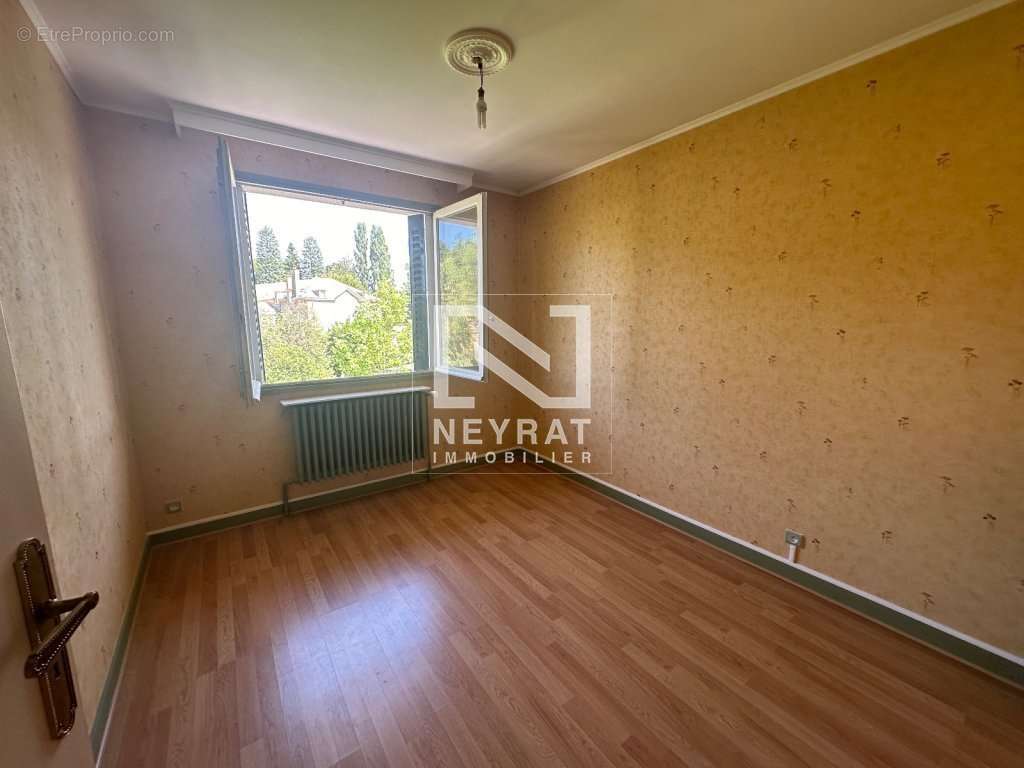 Appartement à PARAY-LE-MONIAL