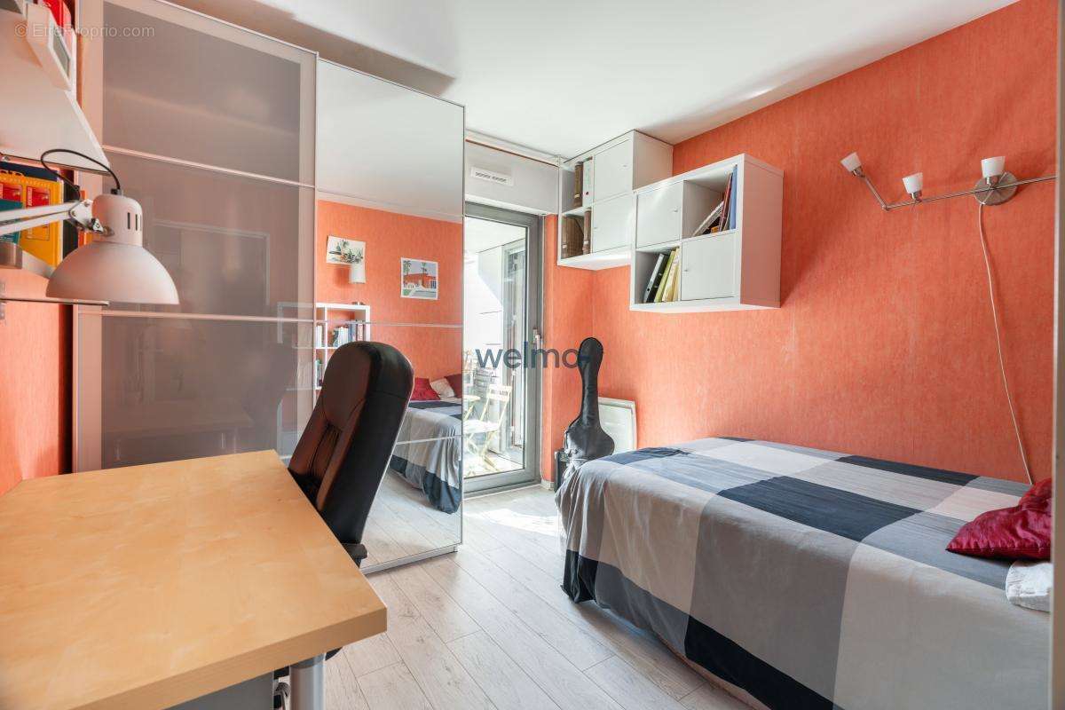 Appartement à PARIS-20E