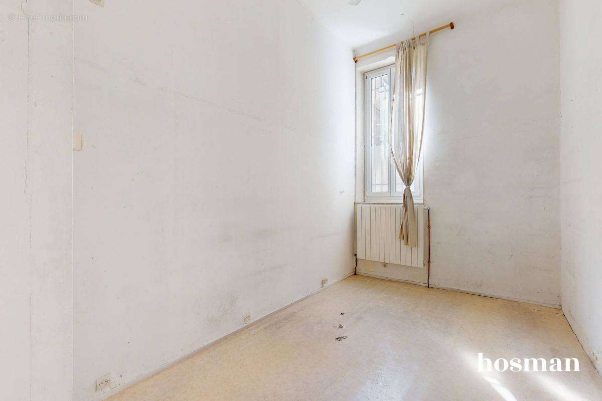 Appartement à MARSEILLE-6E