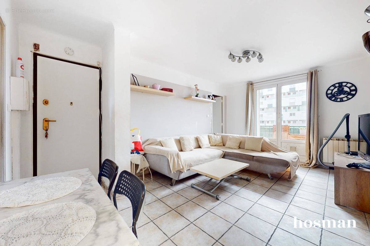 Appartement à MARSEILLE-4E