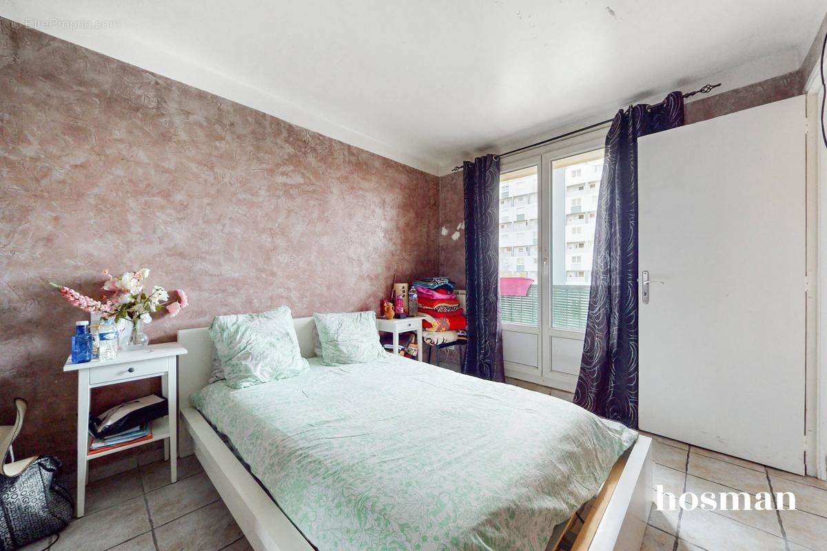 Appartement à MARSEILLE-4E