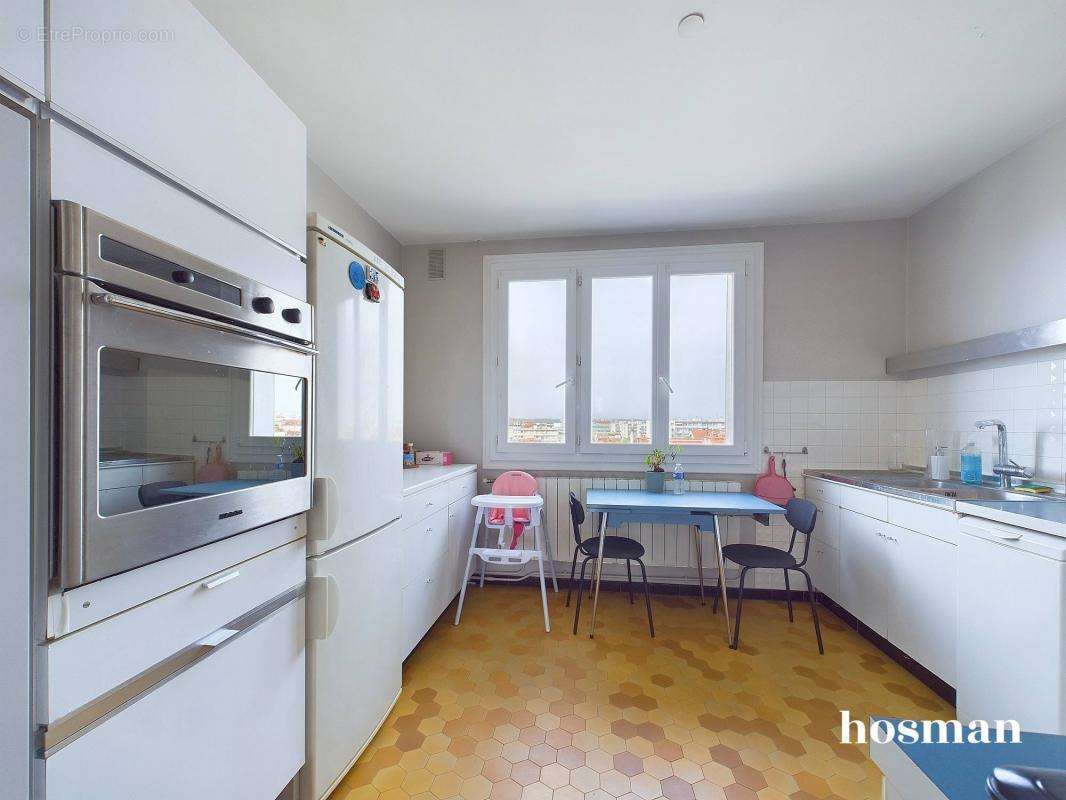 Appartement à LYON-8E