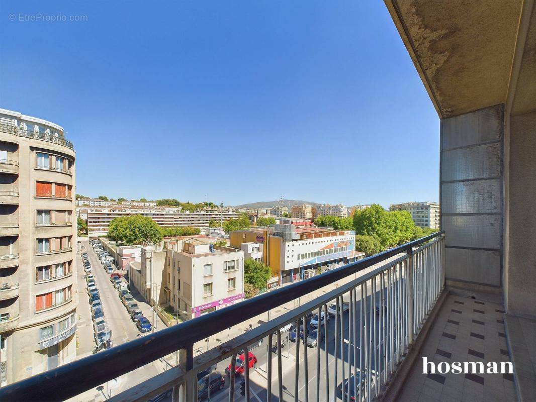 Appartement à MARSEILLE-4E