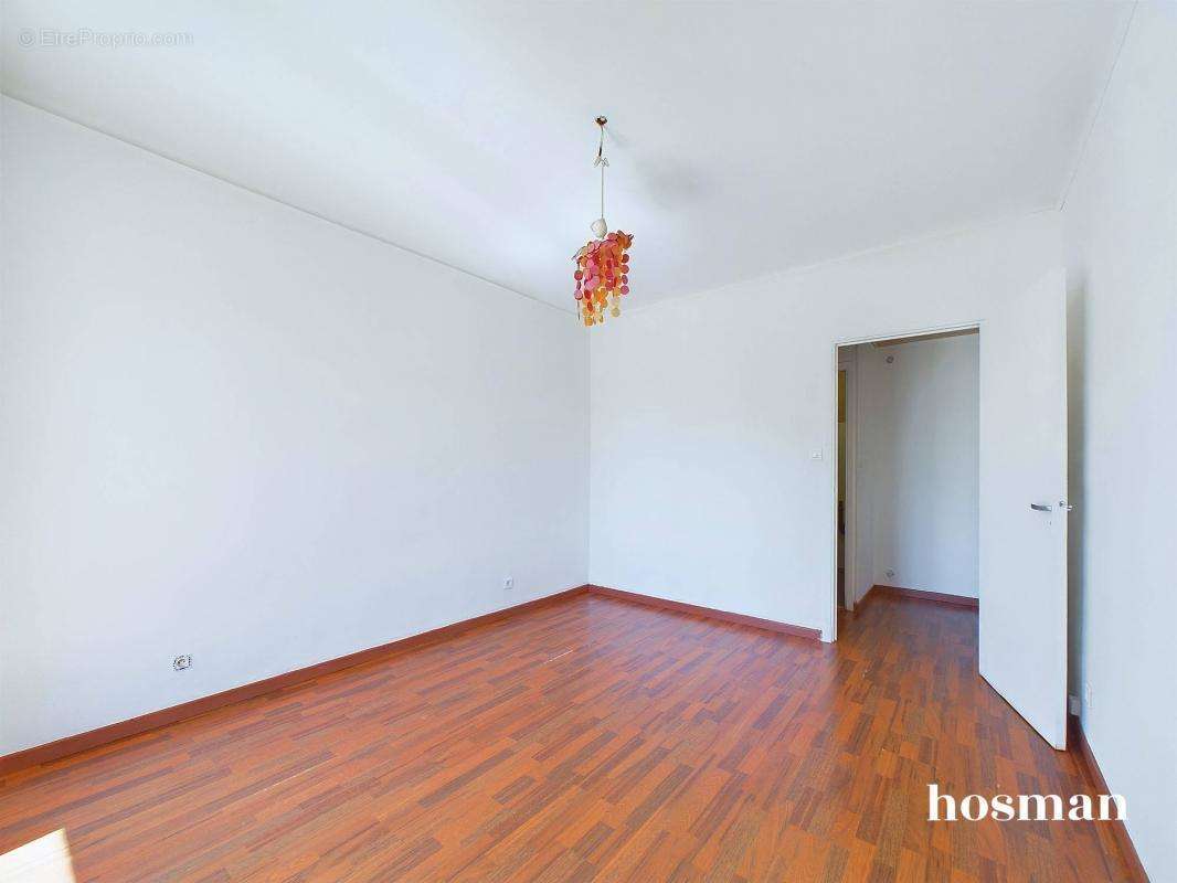 Appartement à MARSEILLE-4E