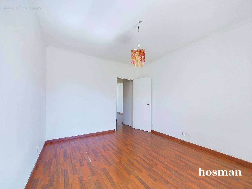 Appartement à MARSEILLE-4E