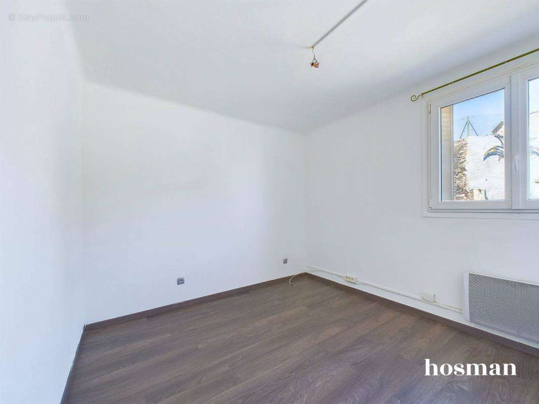 Appartement à MARSEILLE-3E