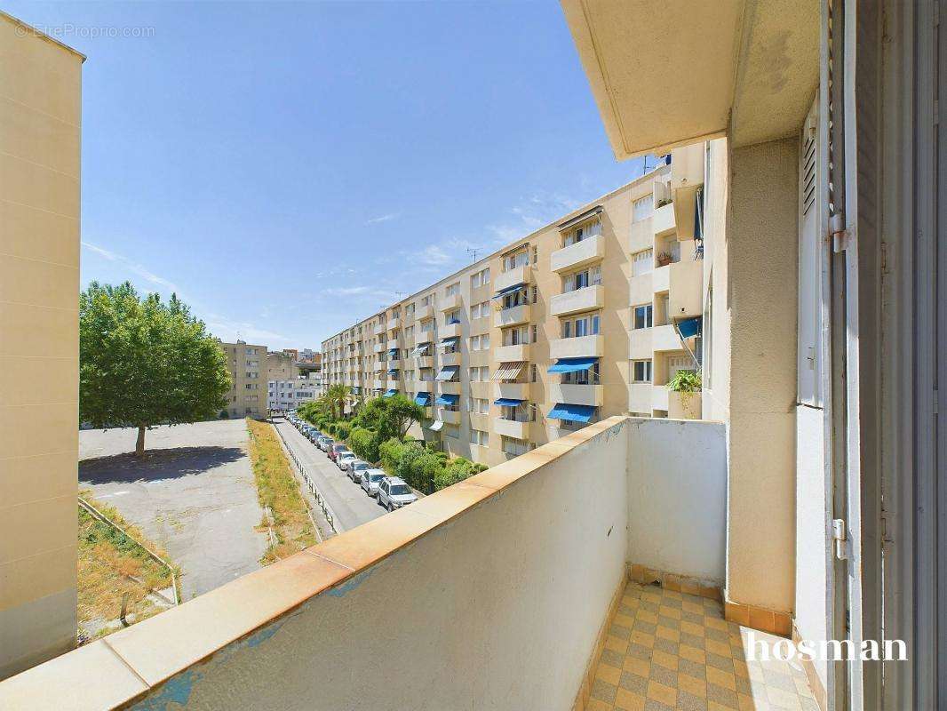 Appartement à MARSEILLE-3E