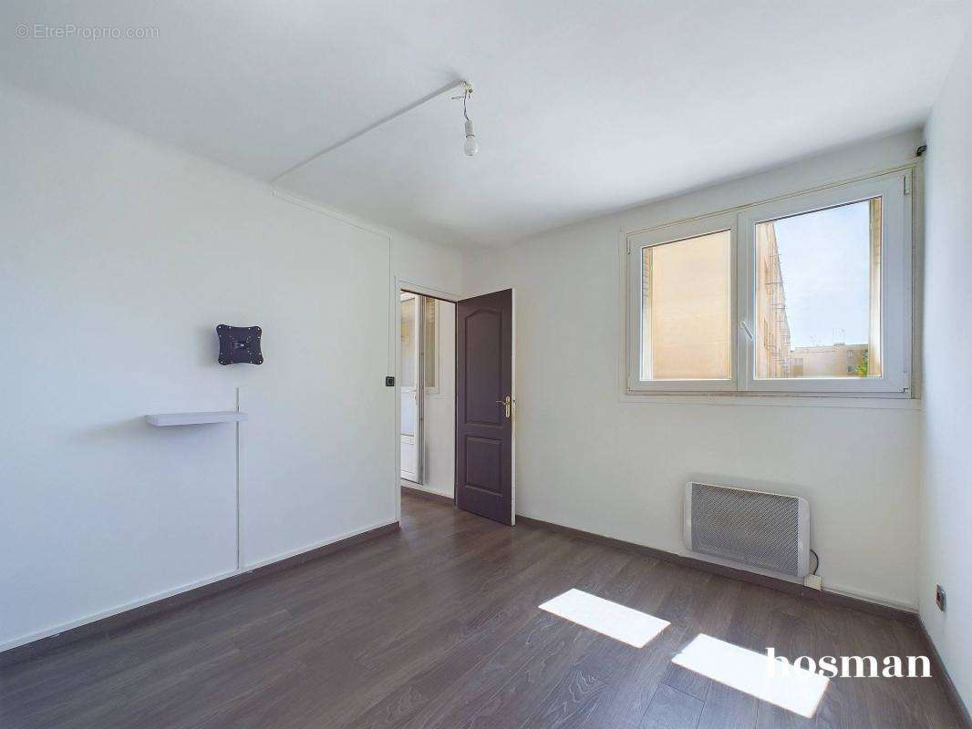 Appartement à MARSEILLE-3E