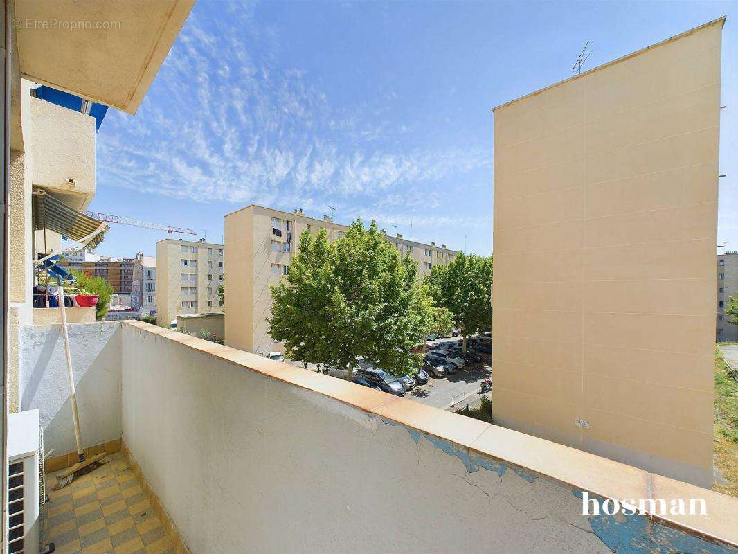 Appartement à MARSEILLE-3E