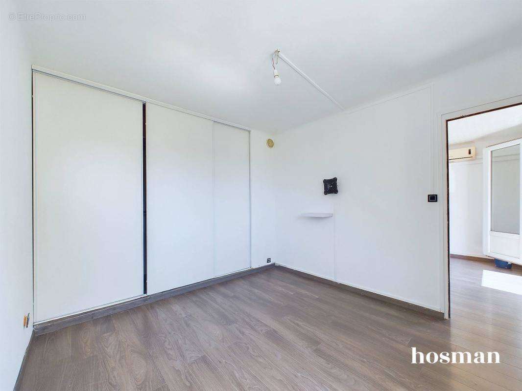 Appartement à MARSEILLE-3E