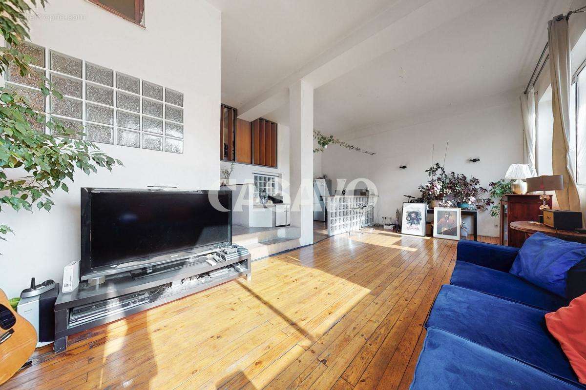 Appartement à IVRY-SUR-SEINE