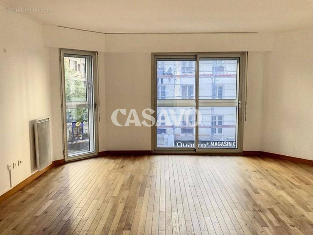 Appartement à PARIS-15E