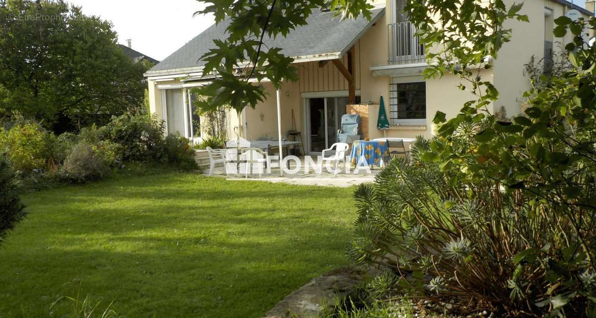 Maison à ROSNY-SUR-SEINE