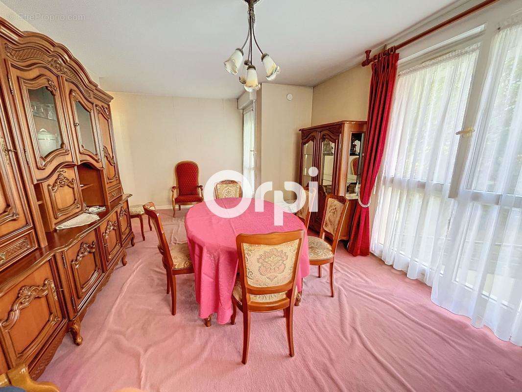 Appartement à MEULAN