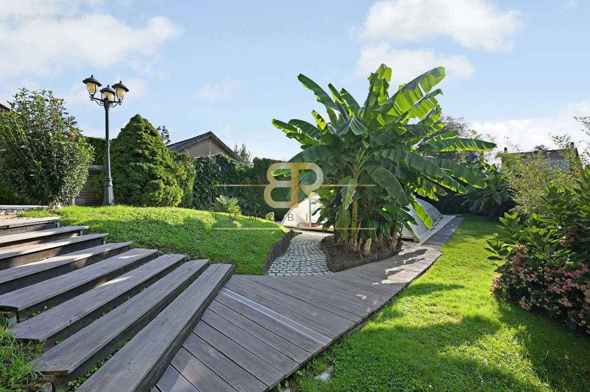 Maison à QUINCY-SOUS-SENART